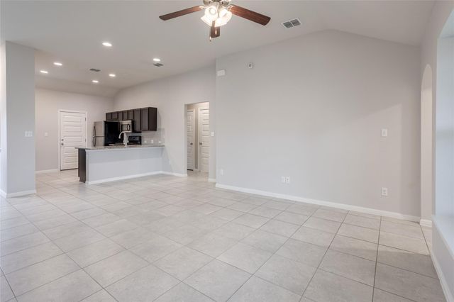 615 Stampede RD, San Marcos, TX 78666