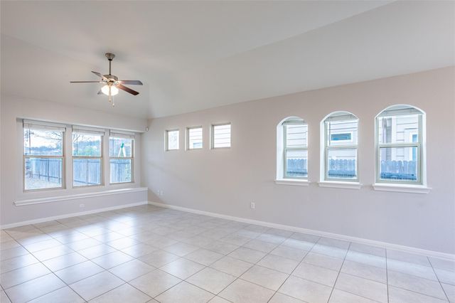 615 Stampede RD, San Marcos, TX 78666