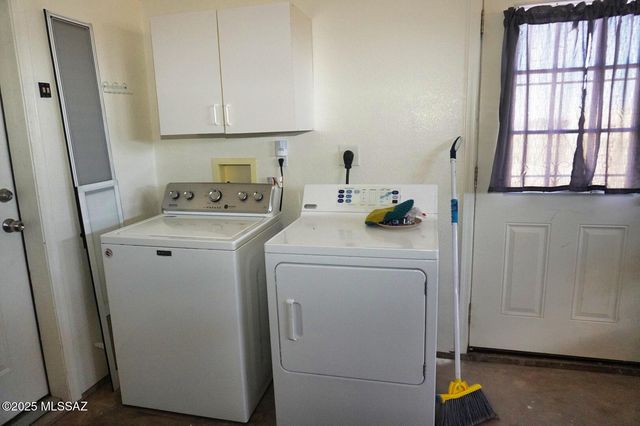 389 N Shadow Mountain Court, Pearce, AZ 85625