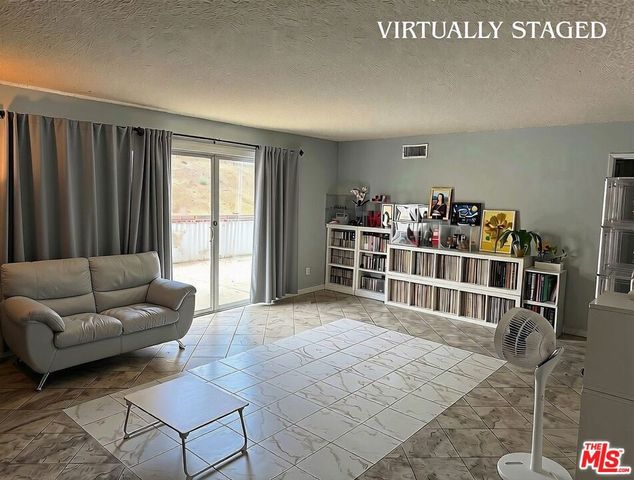 12471 Tibbetts Street, Sylmar, CA 91342
