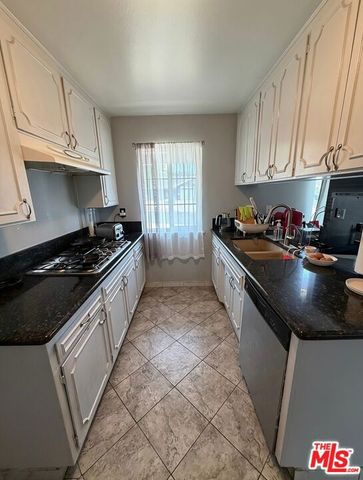 12471 Tibbetts Street, Sylmar, CA 91342
