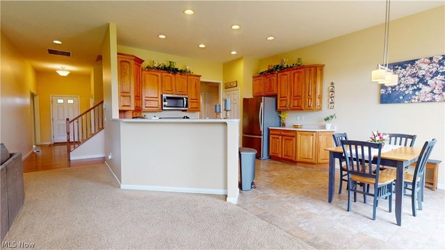 5786 Overlook Way, North Ridgeville, OH 44039