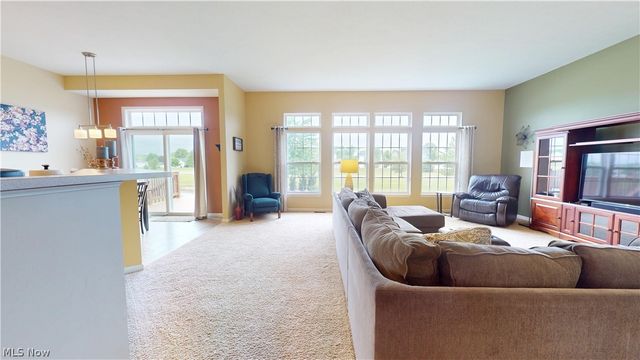 5786 Overlook Way, North Ridgeville, OH 44039