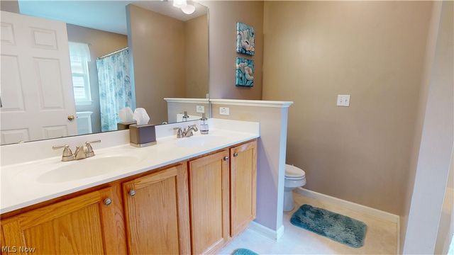 5786 Overlook Way, North Ridgeville, OH 44039