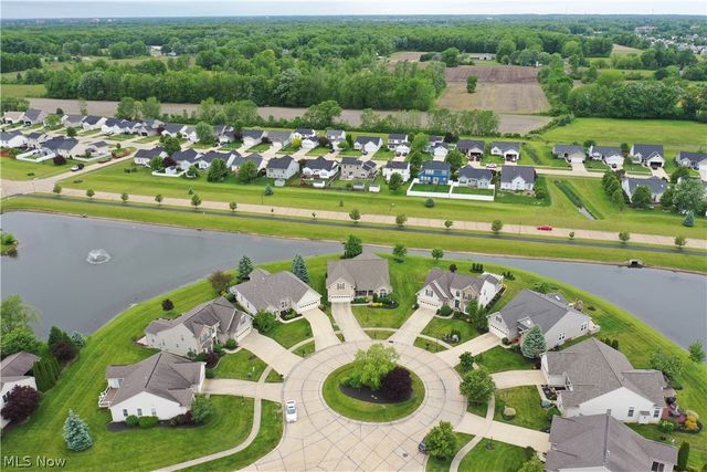 5786 Overlook Way, North Ridgeville, OH 44039