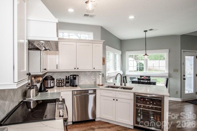 9130 Old Barnette Place, Huntersville, NC 28078