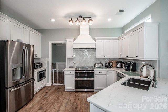 9130 Old Barnette Place, Huntersville, NC 28078