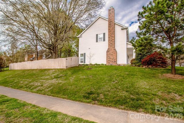 9130 Old Barnette Place, Huntersville, NC 28078