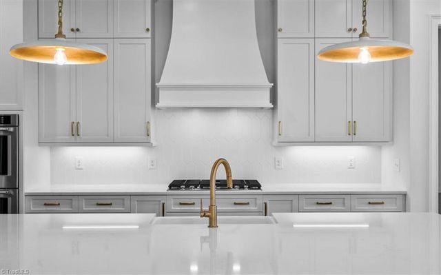 7792 Polar Drive, Oak Ridge, NC 27310