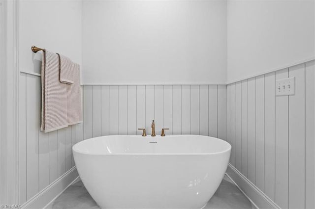 7792 Polar Drive, Oak Ridge, NC 27310