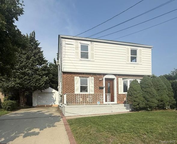 410 Herricks Road, Mineola, NY 11501