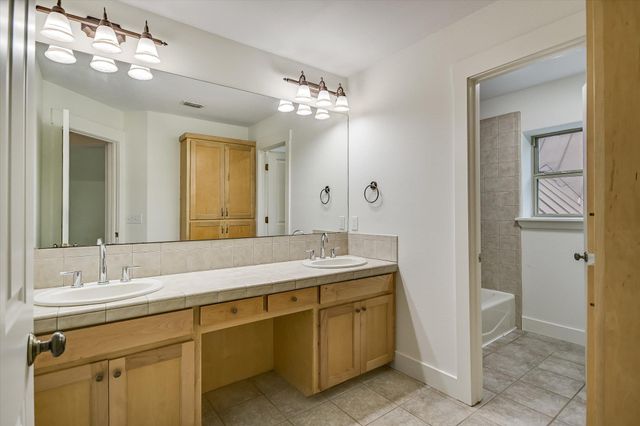 131 HIDDEN CRK, Wimberley, TX 78676