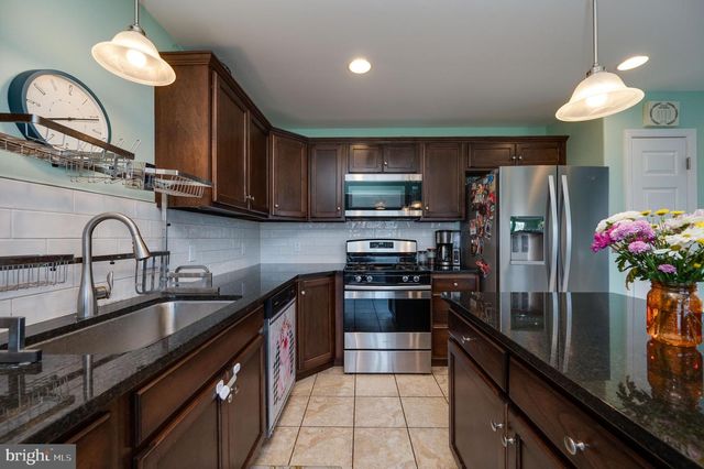 1247 FAIRMONT AVE, Temple, PA 19560