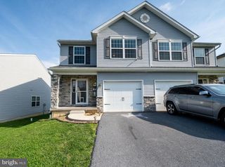 1247 FAIRMONT AVE, Temple, PA 19560