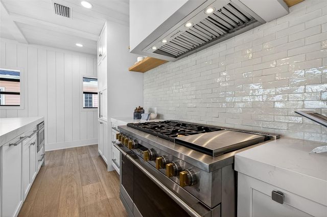 8505 BLIND PASS DRIVE, Treasure Island, FL 33706