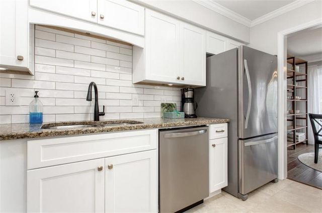 6980 Roswell Road B6, Atlanta, GA 30328
