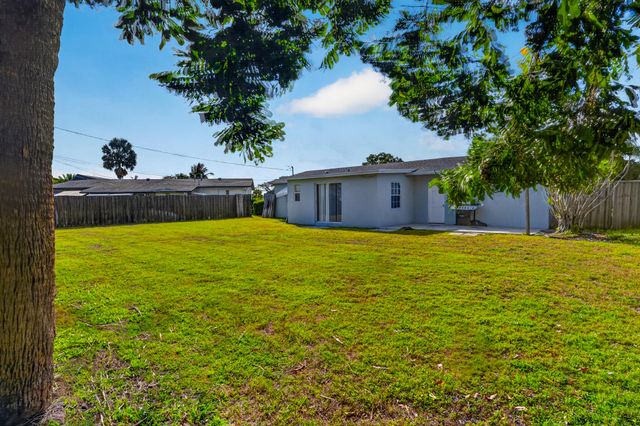 760 Cinnamon Road, North Palm Beach, FL 33408