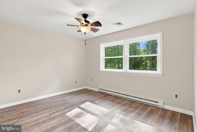 160 KENNEDY LN, Etters, PA 17319