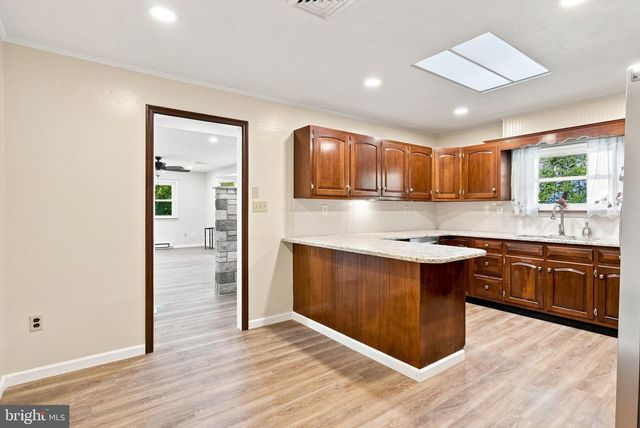 160 KENNEDY LN, Etters, PA 17319