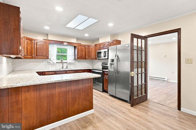 160 KENNEDY LN, Etters, PA 17319