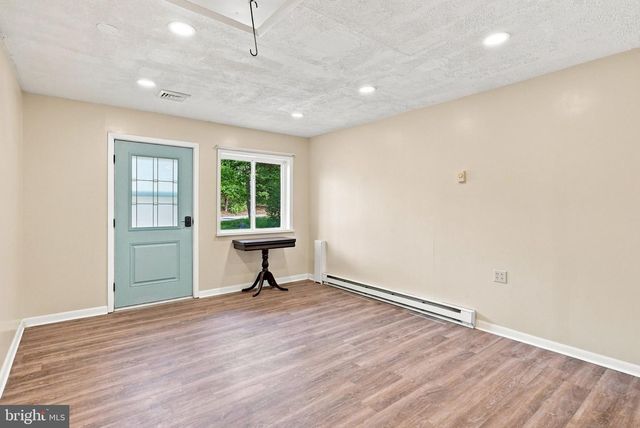 160 KENNEDY LN, Etters, PA 17319
