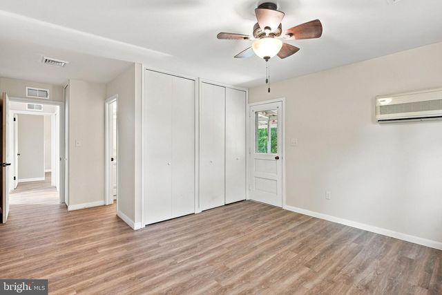 160 KENNEDY LN, Etters, PA 17319