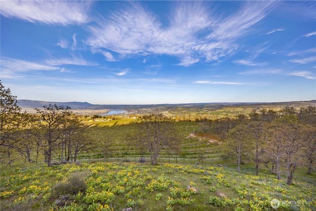 5445 Ayres Way, The Dalles, OR 97058