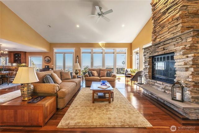 5445 Ayres Way, The Dalles, OR 97058