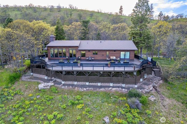 5445 Ayres Way, The Dalles, OR 97058