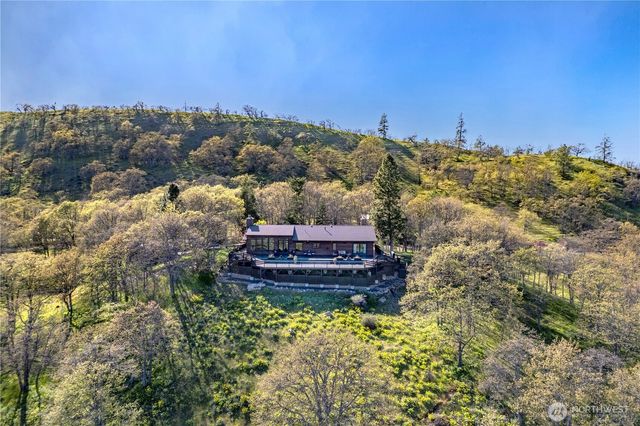 5445 Ayres Way, The Dalles, OR 97058