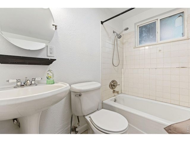 260 Ley Dr, La Salle, CO 80645