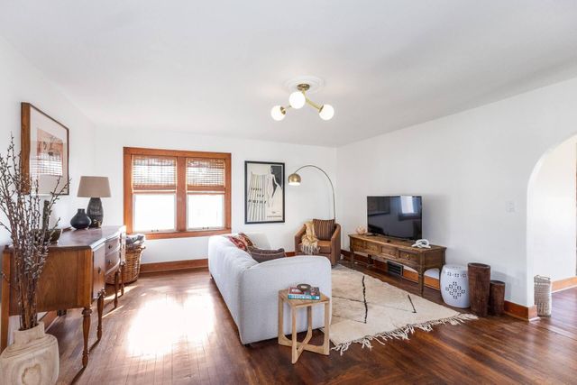 702 N Elm Street, Three Oaks Vllg, MI 49128