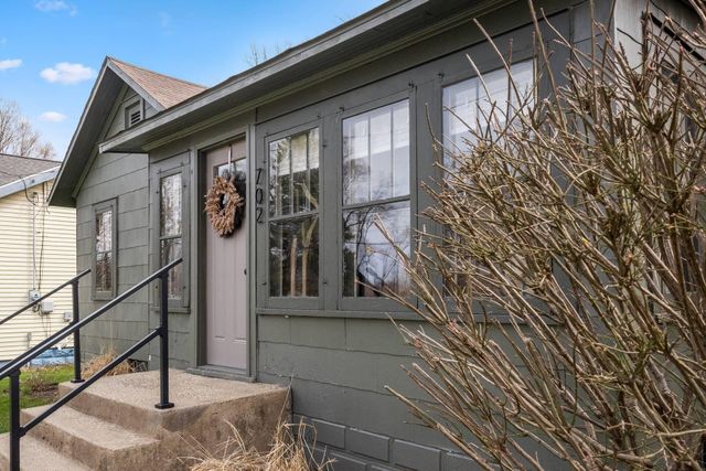 702 N Elm Street, Three Oaks Vllg, MI 49128