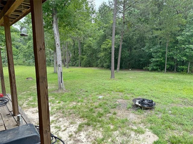 155 N Lincoln Wiggins Street, Livingston, TX 77351