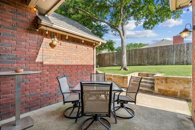 700 Tealwood Lane, Flower Mound, TX 75028