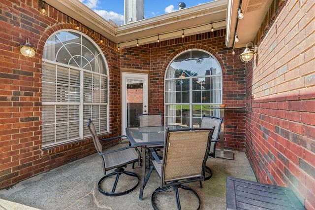 700 Tealwood Lane, Flower Mound, TX 75028