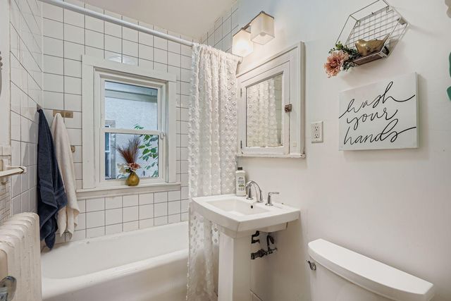 4055 2nd Avenue S, Minneapolis, MN 55409