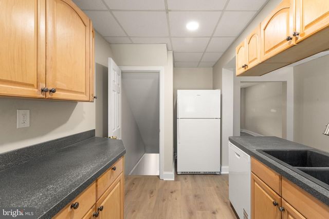 2166 VAILTHORN RD, Middle River, MD 21220