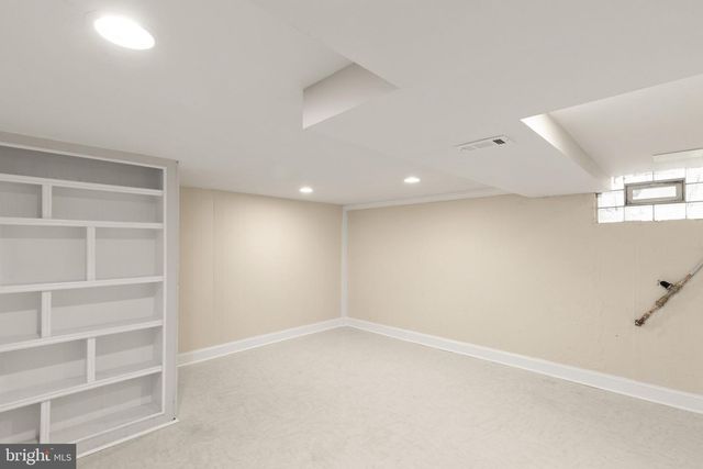 2166 VAILTHORN RD, Middle River, MD 21220