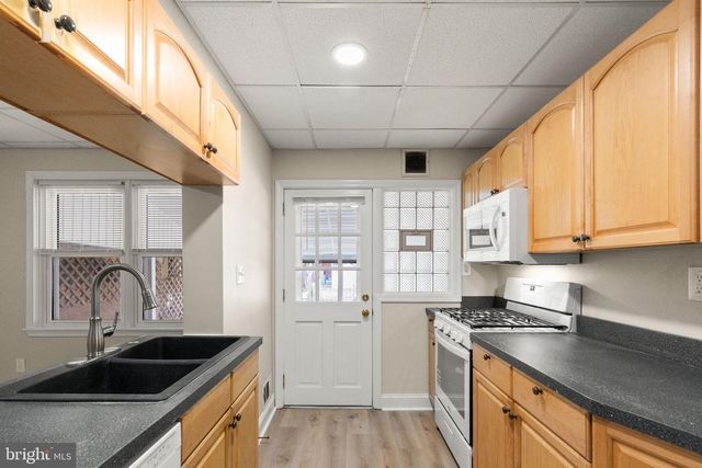 2166 VAILTHORN RD, Middle River, MD 21220