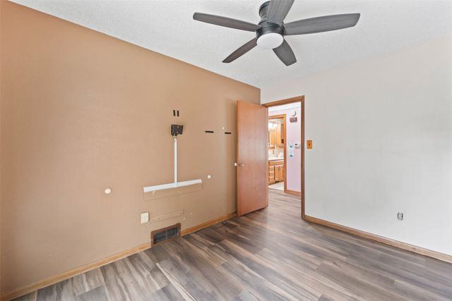 1602 Milton Avenue, Des Moines, IA 50316