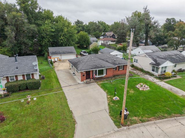1602 Milton Avenue, Des Moines, IA 50316