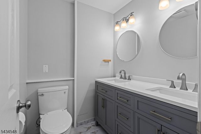 156 Kings Hwy, Roxbury Twp., NJ 07850