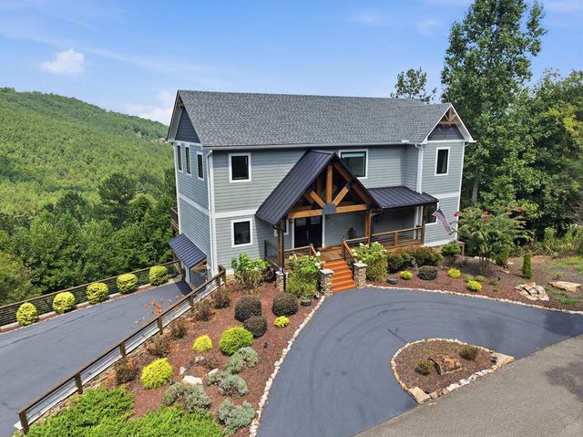 427 Ridge Peak View, Blairsville, GA 30512