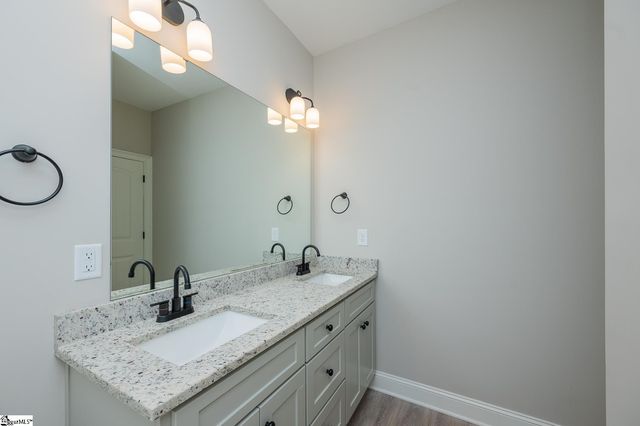502 Hellams Road, Gray Court, SC 29645