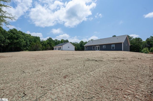 502 Hellams Road, Gray Court, SC 29645