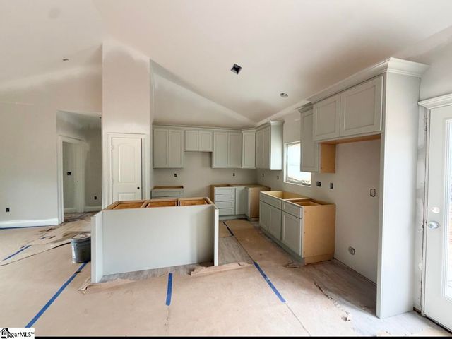 502 Hellams Road, Gray Court, SC 29645