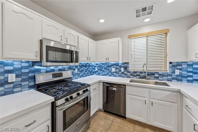 7282 Phlox Road, Las Vegas, NV 89113