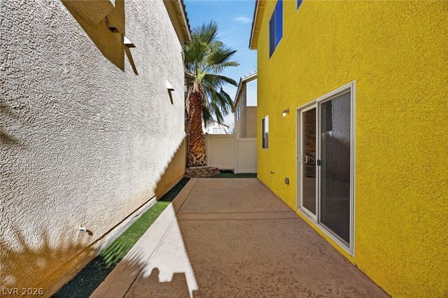 7282 Phlox Road, Las Vegas, NV 89113