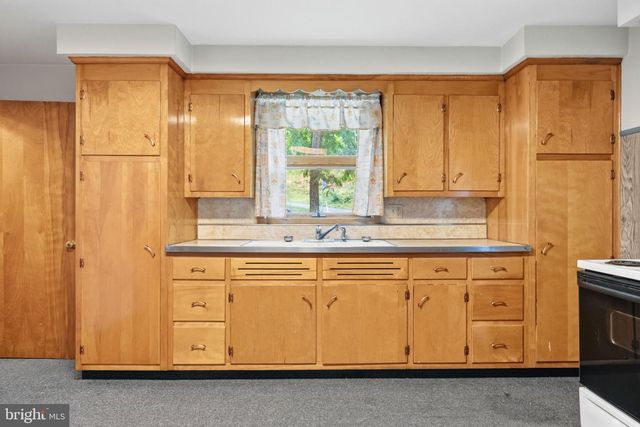 248 MAUGERS MILL RD, Pottstown, PA 19464